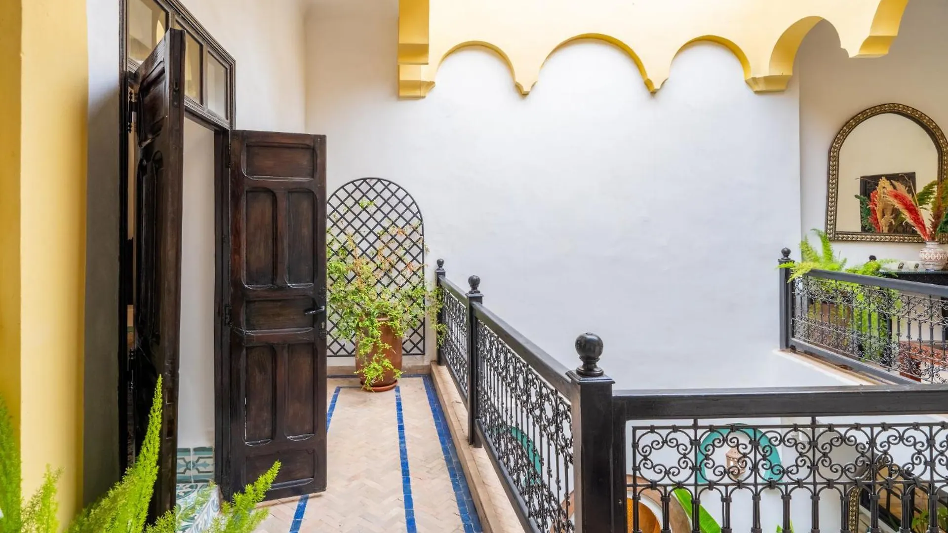 Riad Sharqi Luminous A Sunny In Marrakech Old Town 马拉喀什 度假居