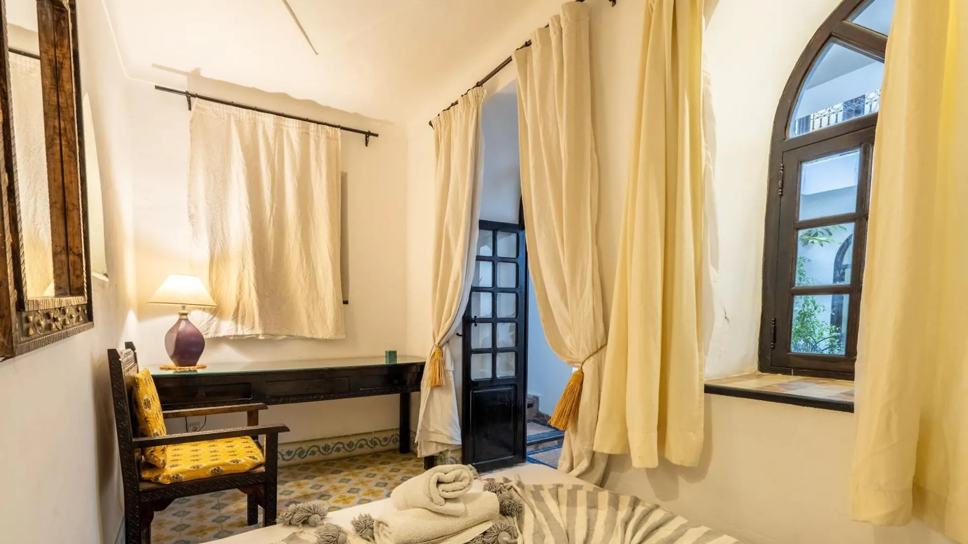 Riad Sharqi Luminous A Sunny In Marrakech Old Town Marrakesh Marruecos